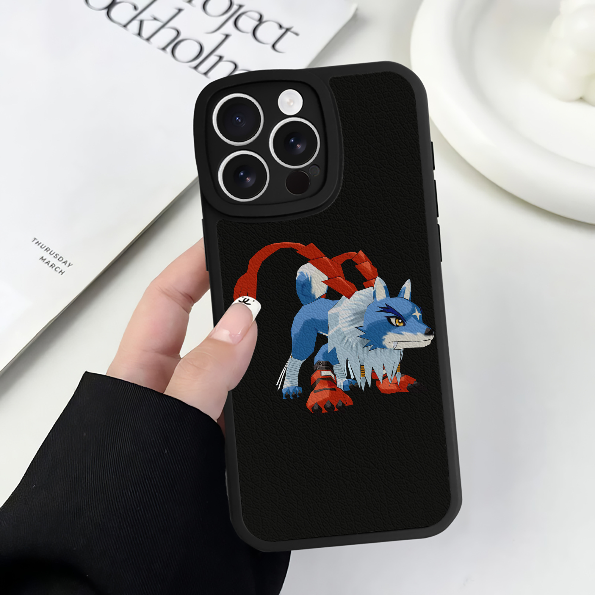 （画像用） Digimon デジタルモンスター/デジモン 【iPhone 16シリーズ対応】シリコンスマホケース（レザー調） 材質：シリコン